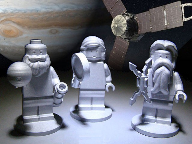 lego-juno-minifigures.jpg