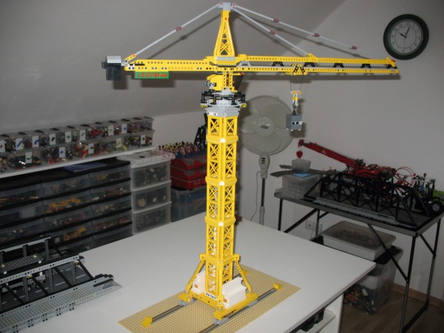 Grue à tour (1).JPG