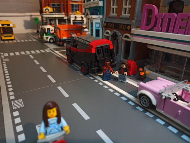 1604242751563-min.jpg (891.39 Kio) Vu 2993 fois Barracuda et Michael Knight en pleine discussion