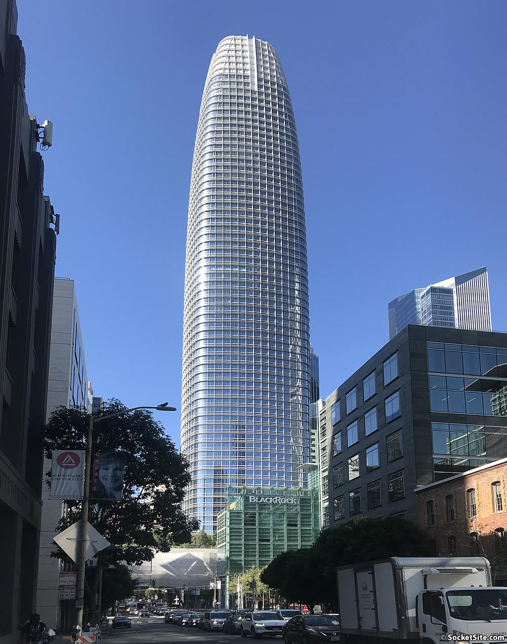 Salesforce-Tower-RL.jpg