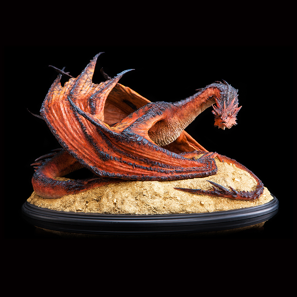 87-01-01436_Hobbit_Smaug_The_Terrible_002.jpg