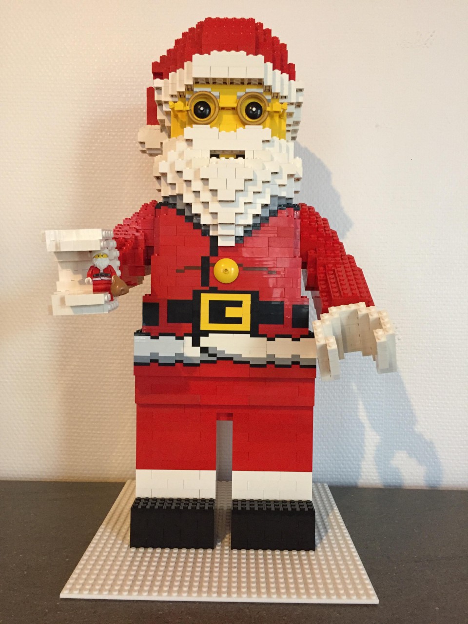 Santa 01.jpg